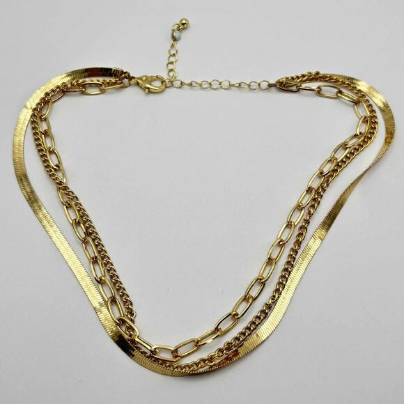 Gold Chain Layered Necklace - Picture 3 of 3